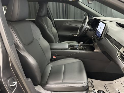 Used 2025 Lexus RX 350 AWD image 33