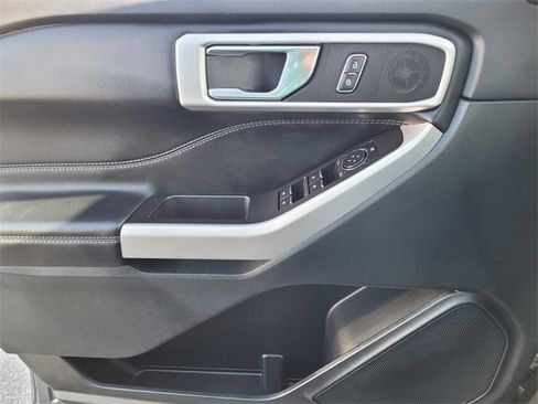 Used 2024 Ford Explorer XLT w/ Equipment Group 202A image 24