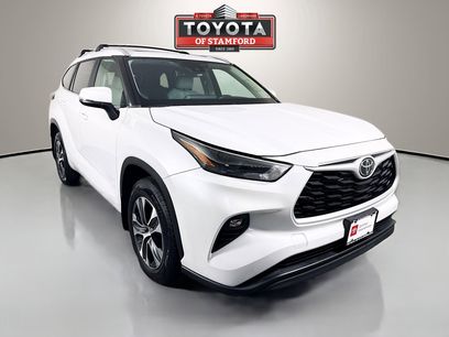 Used 2023 Toyota Highlander XLE