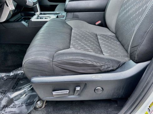 Used 2020 Toyota Tundra SR5 w/ SR5 Upgrade Package RWD image 18