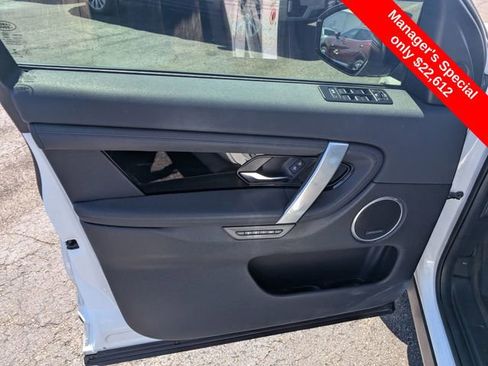 Used 2023 Land Rover Discovery Sport SE AWD/4WD image 14