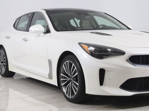 Used 2019 Kia Stinger Premium RWD image 43