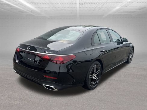 Used 2026 Mercedes-Benz E 350 4MATIC Sedan image 5
