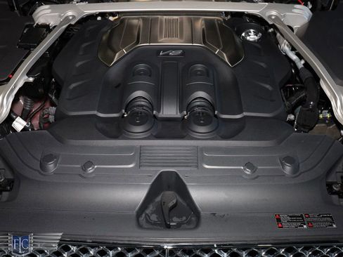 Used 2022 Bentley Continental GT V8 image 32
