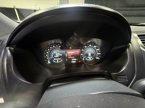 Used 2018 Ford Explorer Platinum AWD/4WD image 10