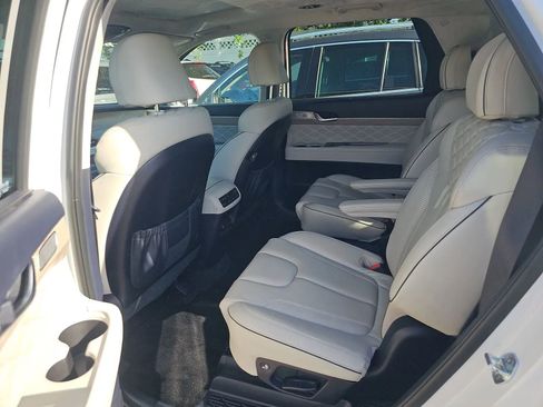 Used 2022 Hyundai Palisade Calligraphy image 9