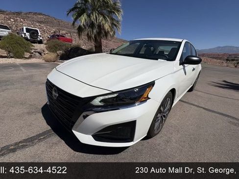 Used 2024 Nissan Altima 2.5 SV FWD image 1
