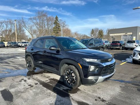 Used 2021 Chevrolet TrailBlazer LT w/ Convenience Package image 15