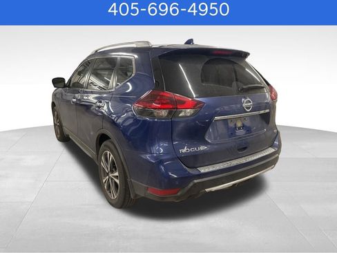 Used 2020 Nissan Rogue SV w/ Sun & Sound Touring Package image 4