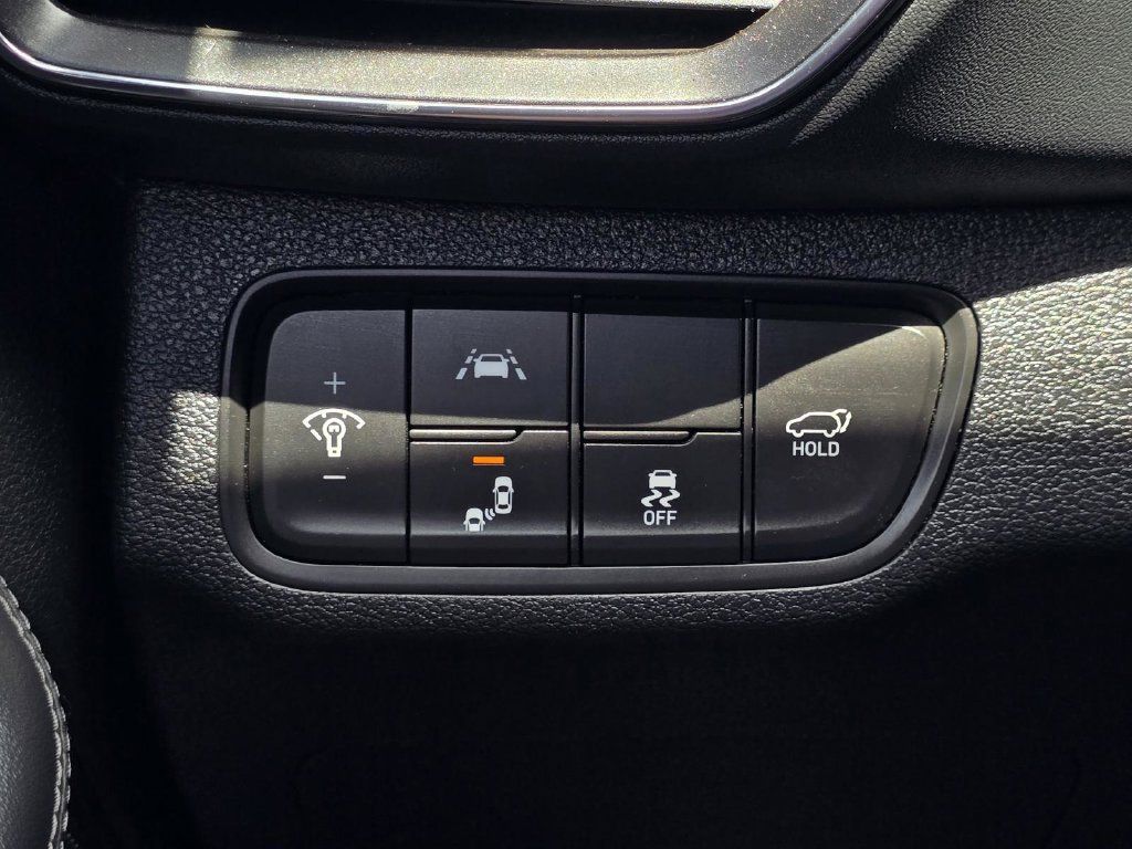 Used 2020 Hyundai Santa Fe Limited FWD image 16