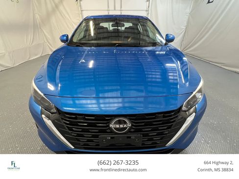 Used 2024 Nissan Sentra SV FWD image 2