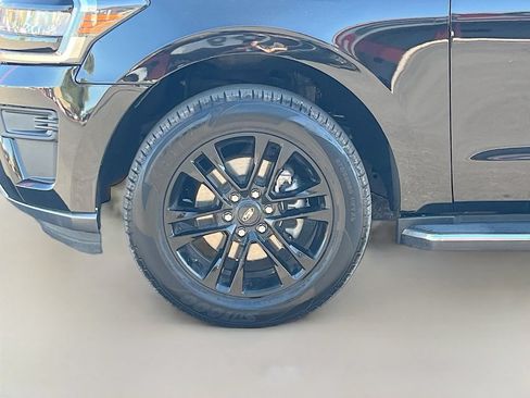 Used 2022 Ford Expedition XLT AWD/4WD image 33