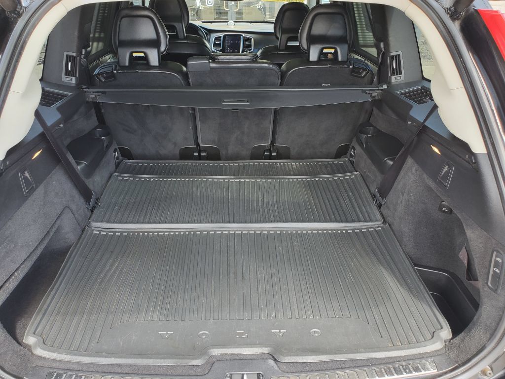 Used 2016 Volvo XC90 T6 Inscription w/ Vision Package AWD/4WD image 39