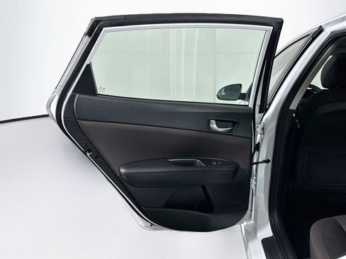 Used 2020 Kia Optima LX FWD image 25