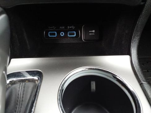 Used 2018 Jeep Grand Cherokee Altitude AWD/4WD image 26