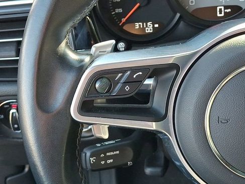 Used 2021 Porsche Macan S image 26