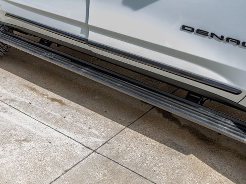 Used 2026 GMC Yukon XL Denali Ultimate image 13