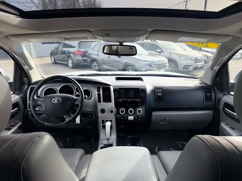 Used 2008 Toyota Sequoia Limited image 30