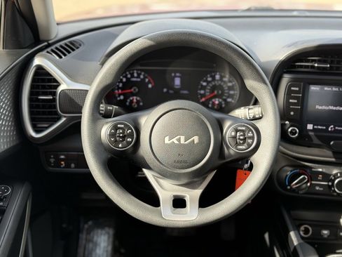 Used 2022 Kia Soul LX w/ Technology Package image 21