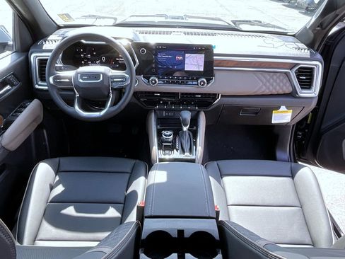 New 2026 GMC Canyon Denali image 12