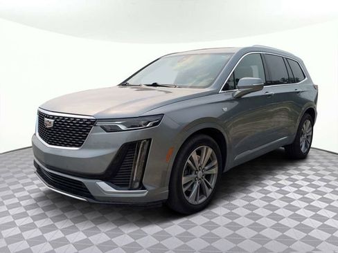 Used 2023 Cadillac XT6 Premium Luxury FWD image 8