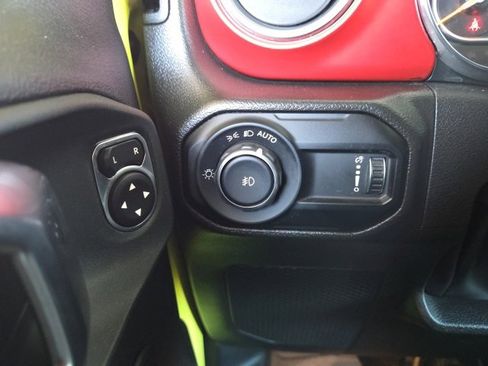 Used 2023 Jeep Wrangler Rubicon w/ LED Lighting Group image 42