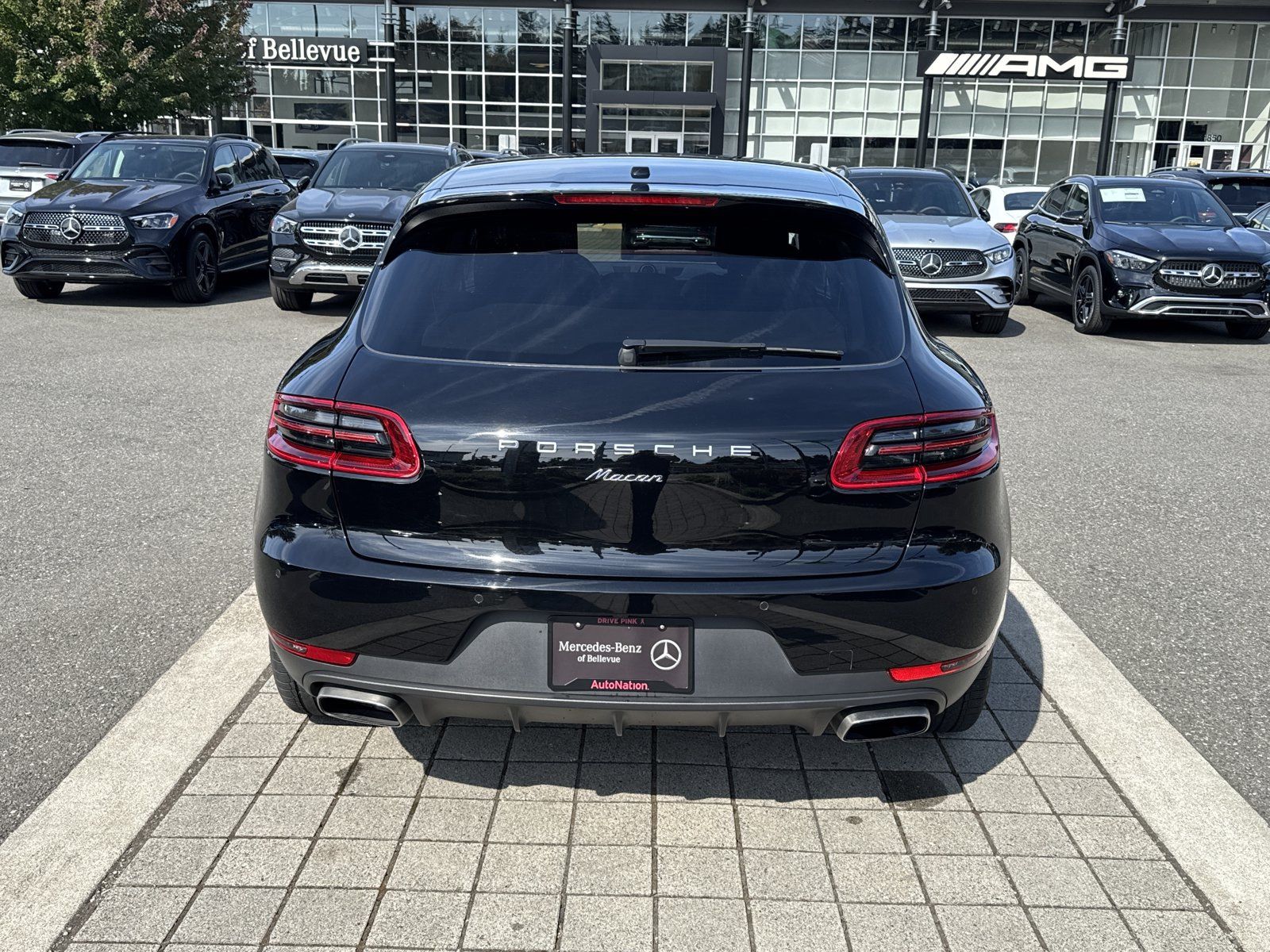 Used 2018 Porsche Macan AWD/4WD image 5