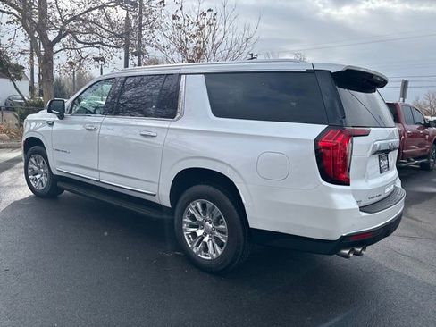 Used 2024 GMC Yukon XL Denali image 7