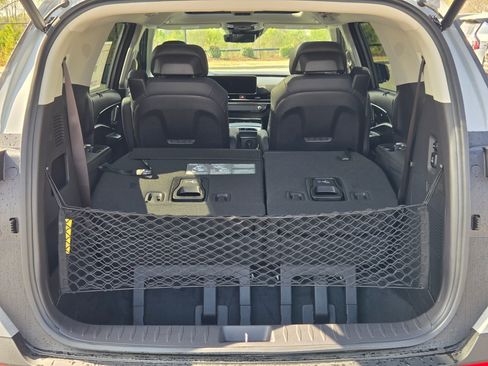 New 2026 Kia Carnival SX Prestige image 18