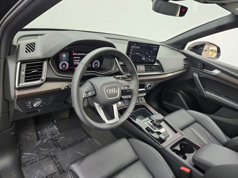 Used 2023 Audi Q5 2.0T Premium Plus w/ Premium Plus Package AWD/4WD image 9