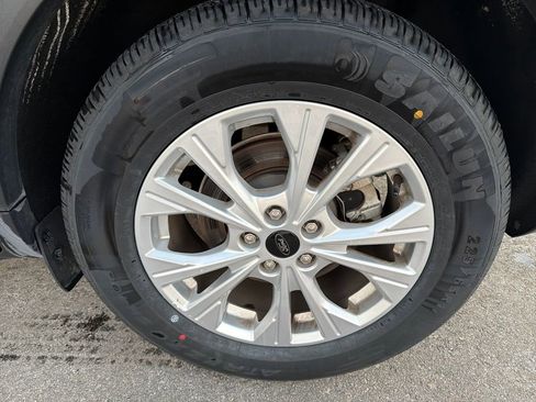 Used 2024 Ford Escape Active w/ Cold Weather Package image 38