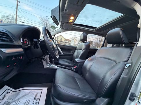 Used 2015 Subaru Forester 2.5i Limited image 9