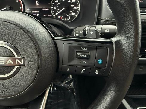 Certified 2023 Nissan Rogue SV image 25