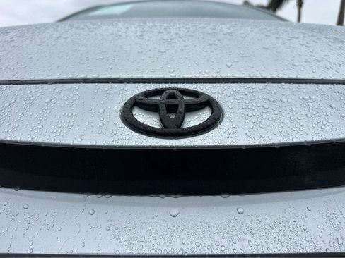 Used 2022 Toyota Corolla SE image 41