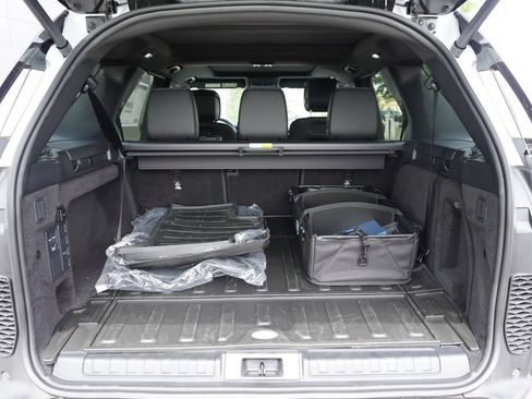 New 2026 Land Rover Discovery Dynamic SE AWD/4WD image 31