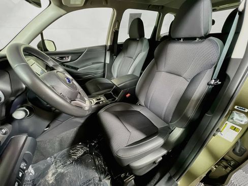Used 2024 Subaru Forester Premium AWD/4WD image 19