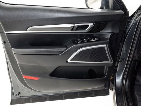 Used 2022 Kia Telluride S AWD/4WD image 9