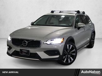 Used 2020 Volvo V60 T5 Cross Country video 1