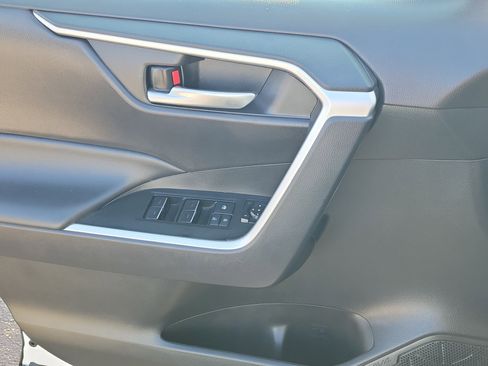 Certified 2025 Toyota RAV4 XLE image 18