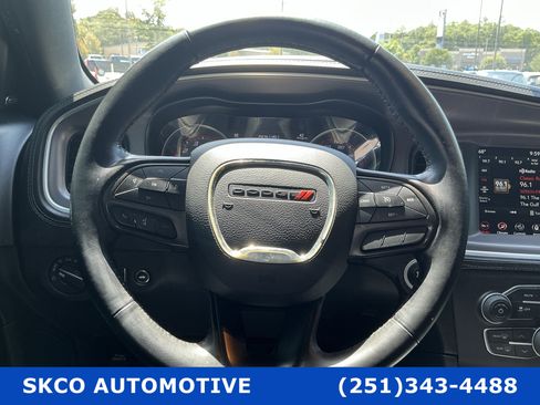 Used 2022 Dodge Charger SXT w/ Plus Group RWD image 18