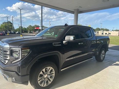 Used 2023 GMC Sierra 1500 Denali AWD/4WD image 8