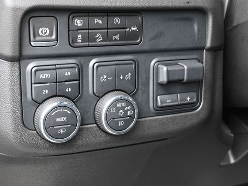 Used 2025 Chevrolet Tahoe RST w/ RST Capability Package image 15