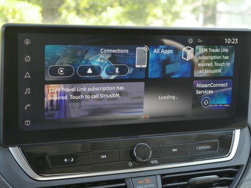 Used 2024 Nissan Altima 2.5 SV w/ SV Premium Package image 11