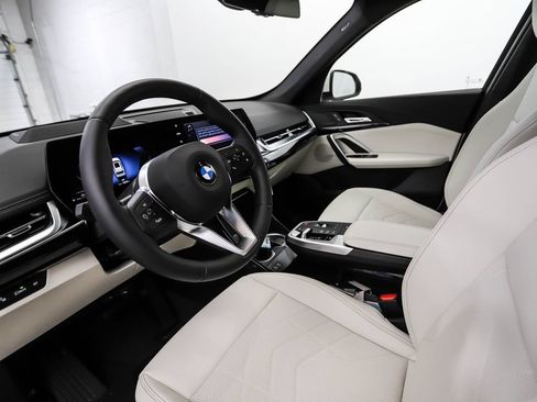 New 2026 BMW X1 xDrive28i w/ Technology Package AWD/4WD image 10