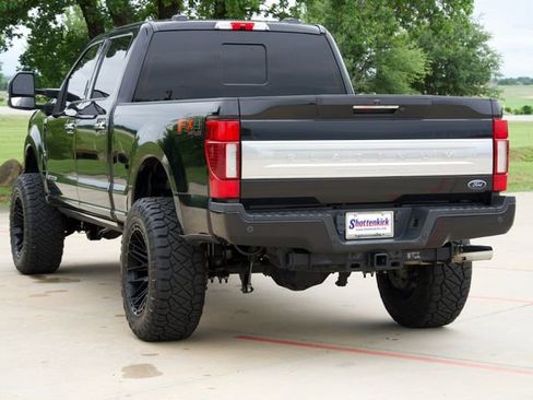 Used 2022 Ford F250 Platinum w/ FX4 Off-Road Package AWD/4WD image 7