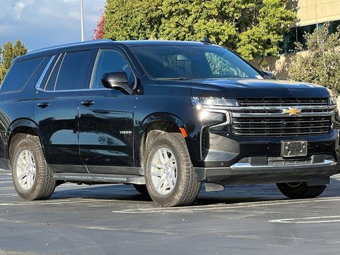 Used 2024 Chevrolet Tahoe LT image 2