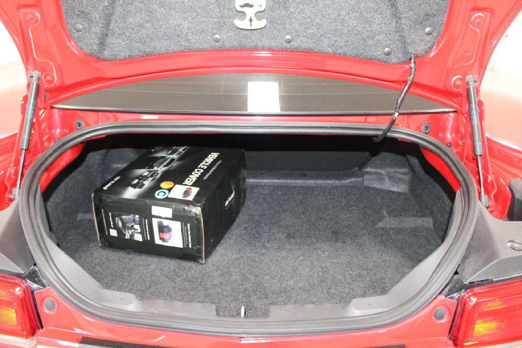 Used 2015 Chevrolet Camaro SS RWD image 14