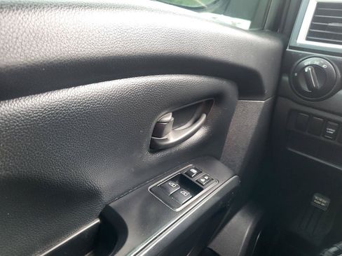 Used 2019 Nissan Titan S RWD image 61