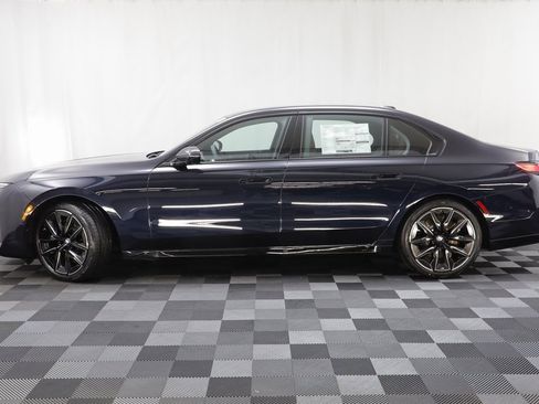 New 2026 BMW 760i xDrive image 4