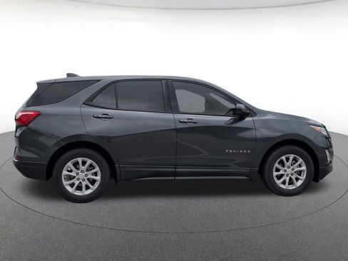 Used 2018 Chevrolet Equinox LS FWD image 6
